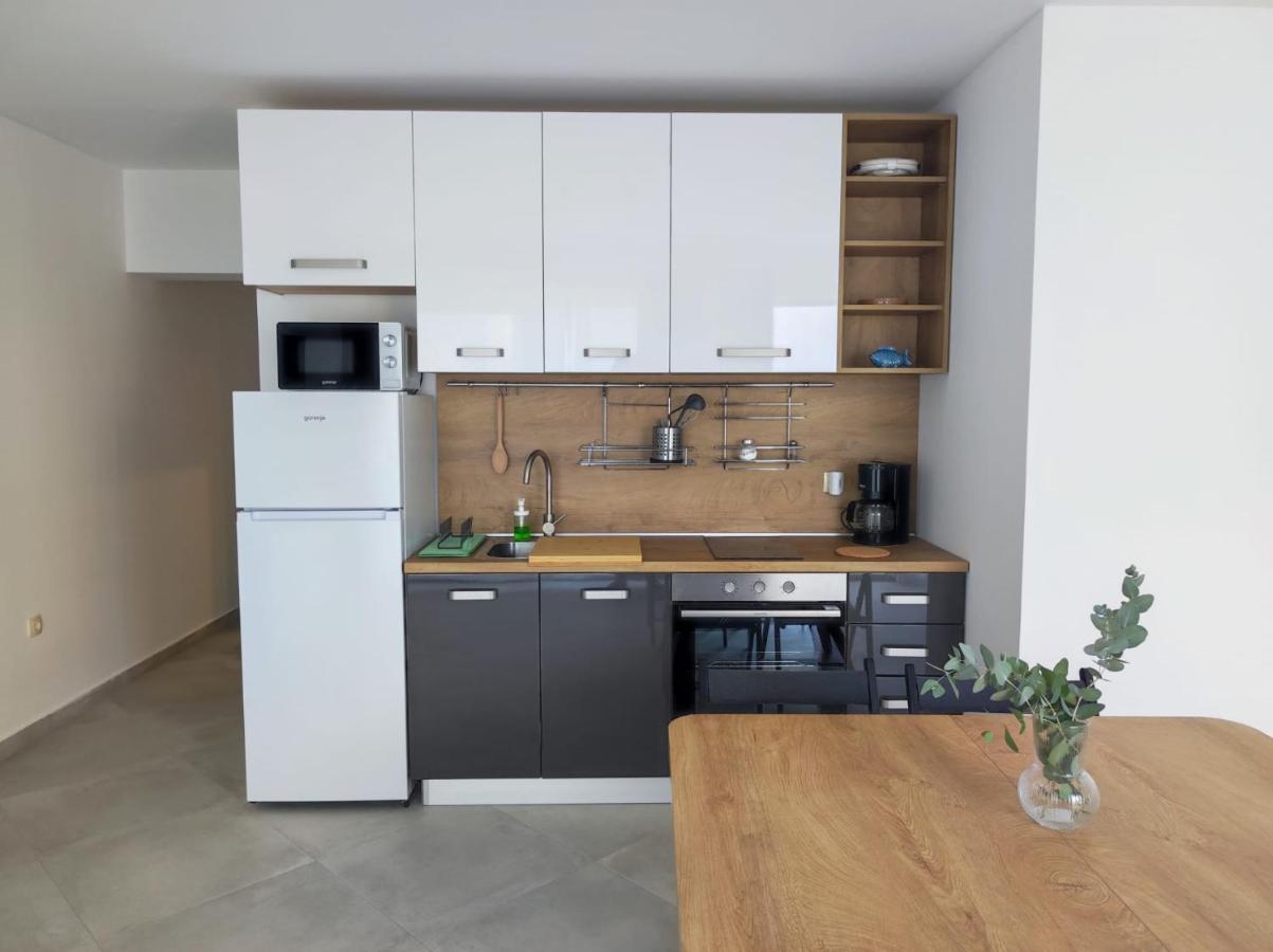 Apartmani Rak Ražanj Buitenkant foto