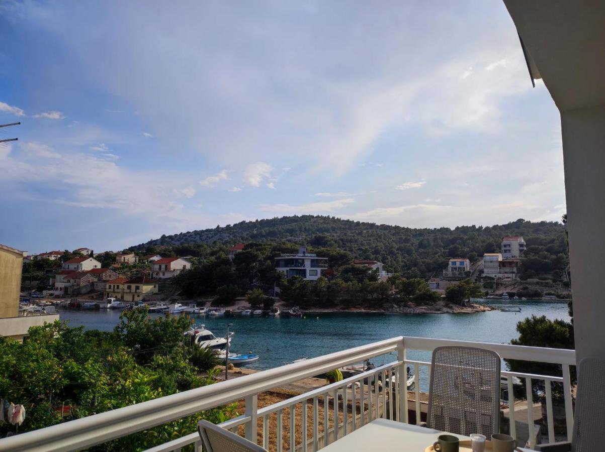Apartmani Rak Ražanj Buitenkant foto